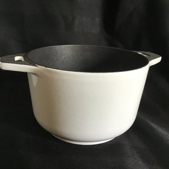 Invicta White Enamel Cast Iron Pot - Picture 2 of 4